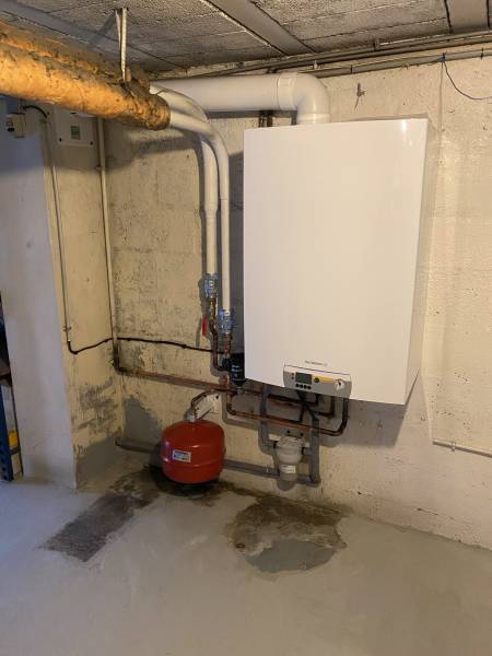 Trouver une entreprise sérieuse pour la pose d'une chaudière gaz avec ballon d'eau chaude incorporé au Havre 76